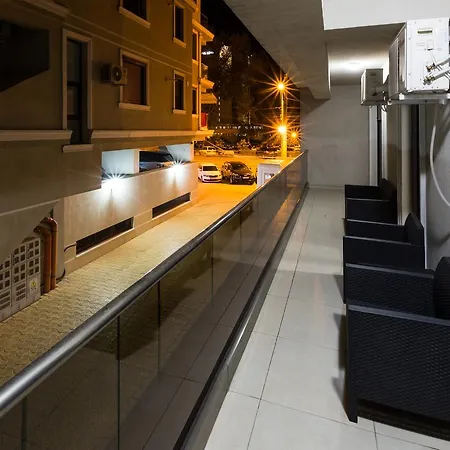 Solid Apartment *