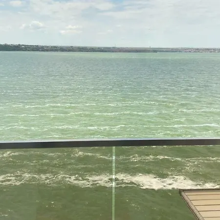 Apartment Solid Mamaia